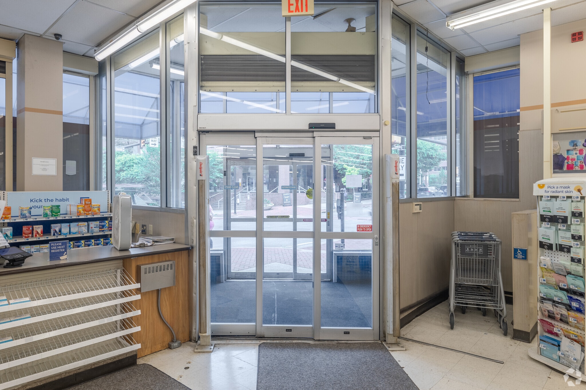 59 N Queen St, Lancaster, PA for lease Interior Photo- Image 1 of 7