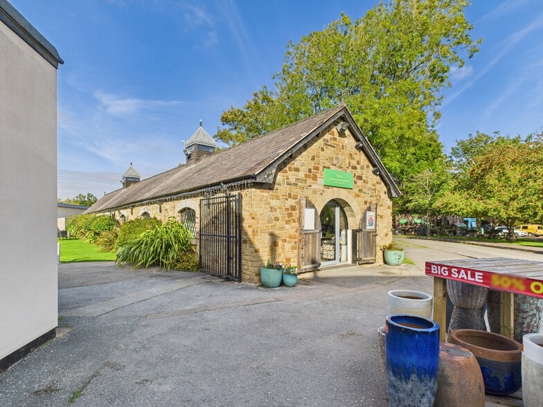 Coast Rd, Holywell for lease - Building Photo - Image 3 of 4