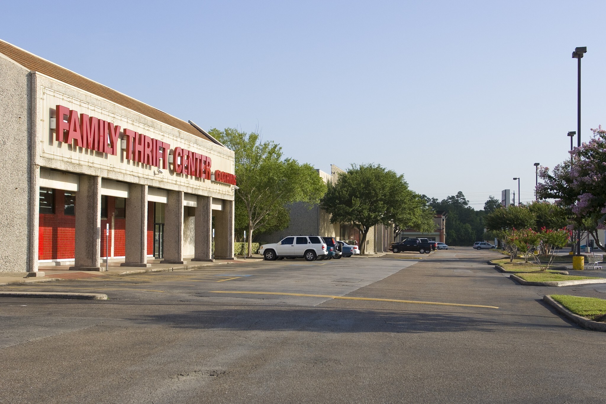 618 Uvalde Rd, Houston, TX 77015 Northeast Square Shopping Center