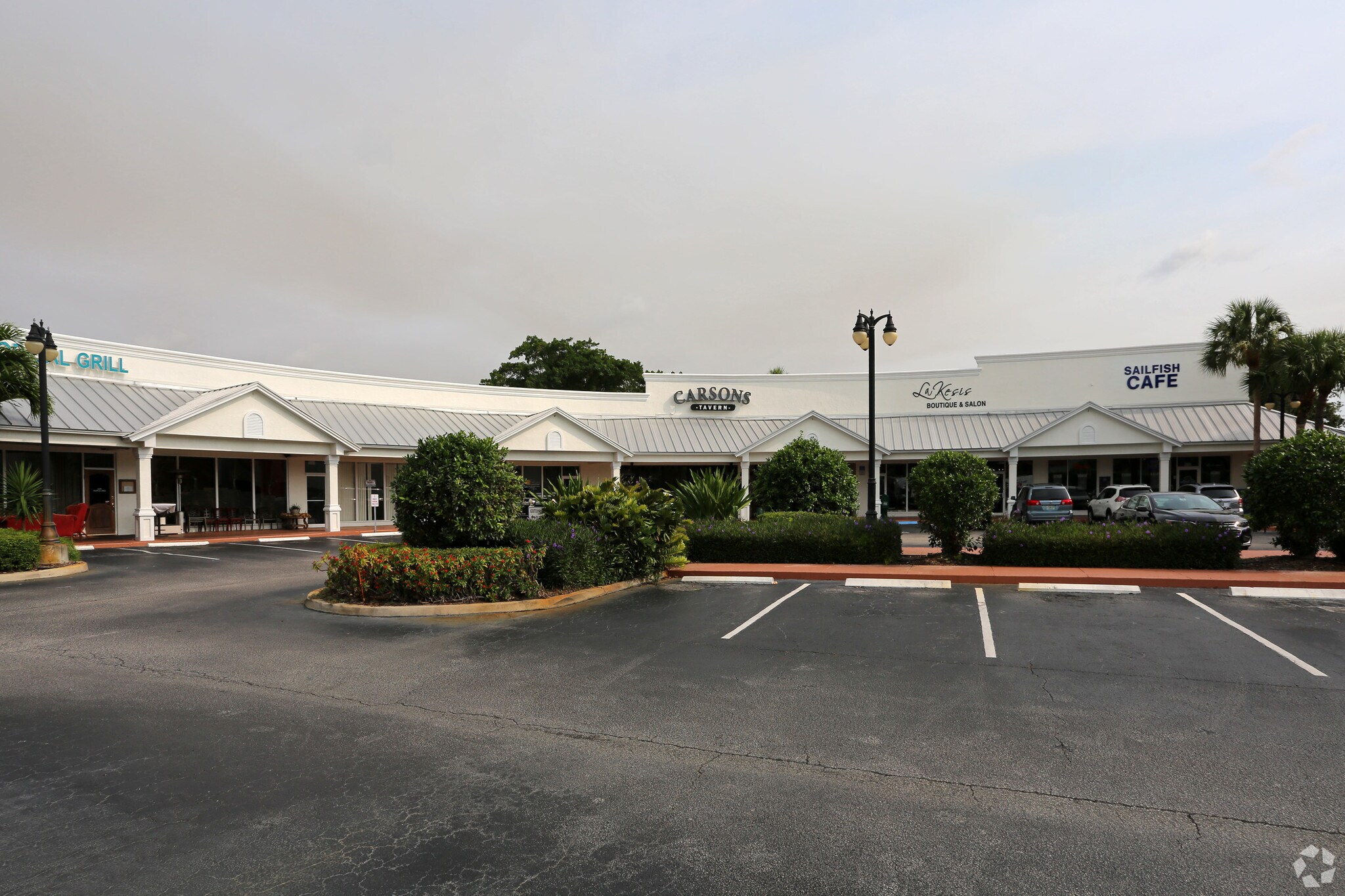 2873-2975 SE Ocean Blvd, Stuart, FL for sale Primary Photo- Image 1 of 1