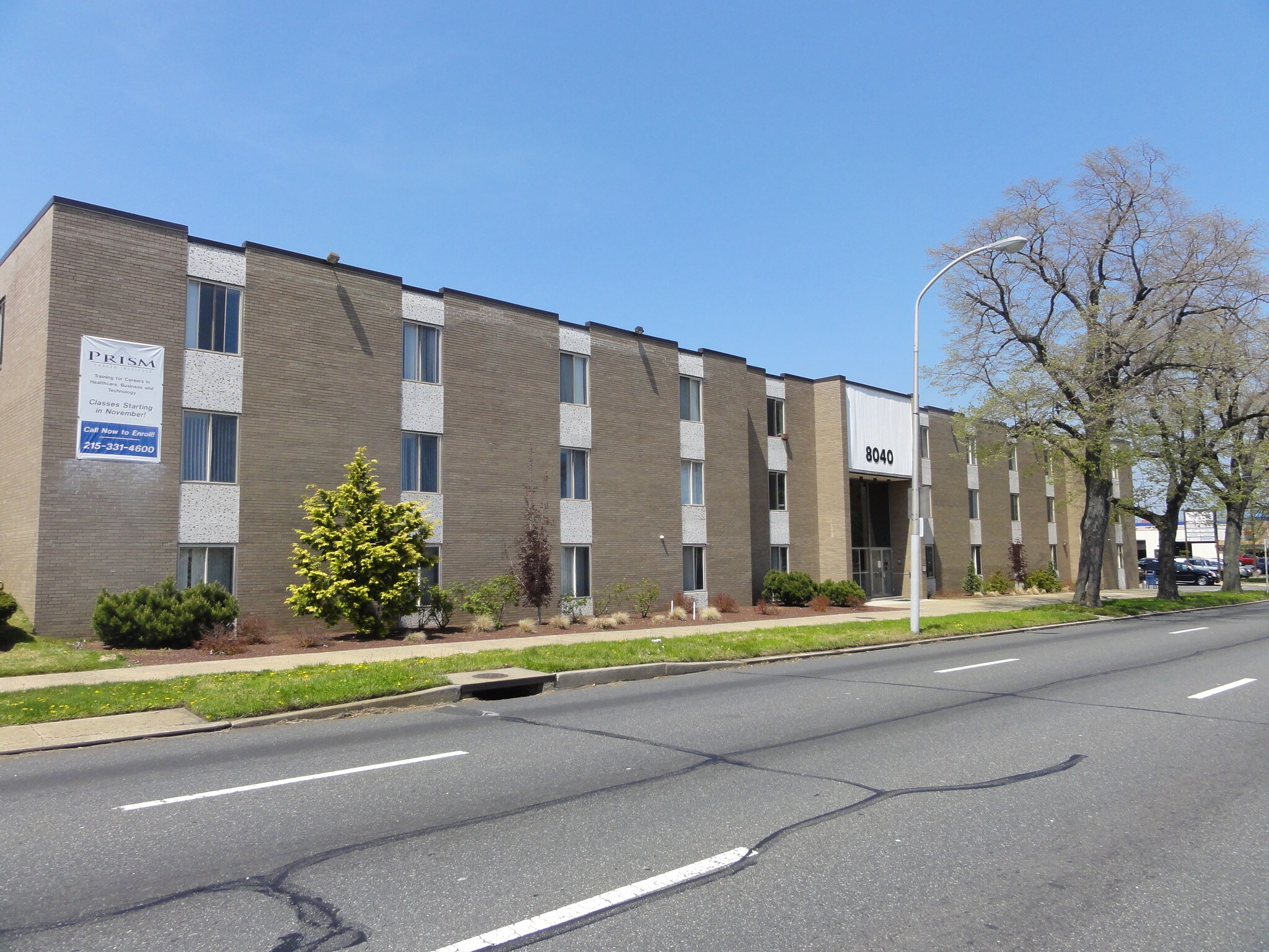 8040 Roosevelt Blvd, Philadelphia, PA 19152 Roosevelt Building