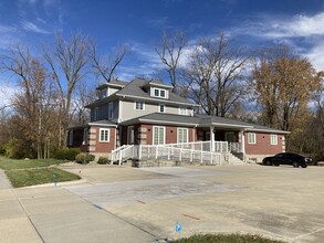 9641 Commerce Dr, Carmel, IN for lease Building Photo- Image 2 of 4