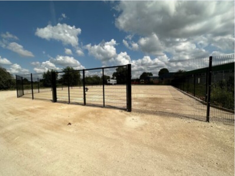 Albone Way, Biggleswade for lease Primary Photo- Image 1 of 2