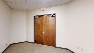 293 E Altamonte Dr, Altamonte Springs, FL for lease Interior Photo- Image 2 of 3