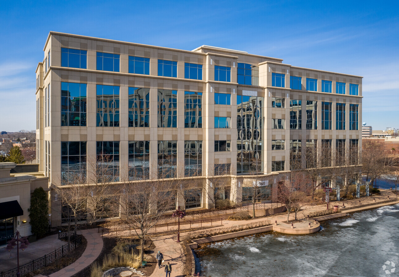 7601 France Ave S, Edina, MN 55435 - Centennial Lakes Park II | LoopNet