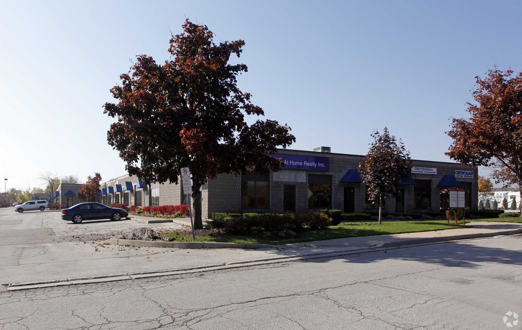 920 Brant St, Burlington, ON for lease Primary Photo- Image 1 of 3