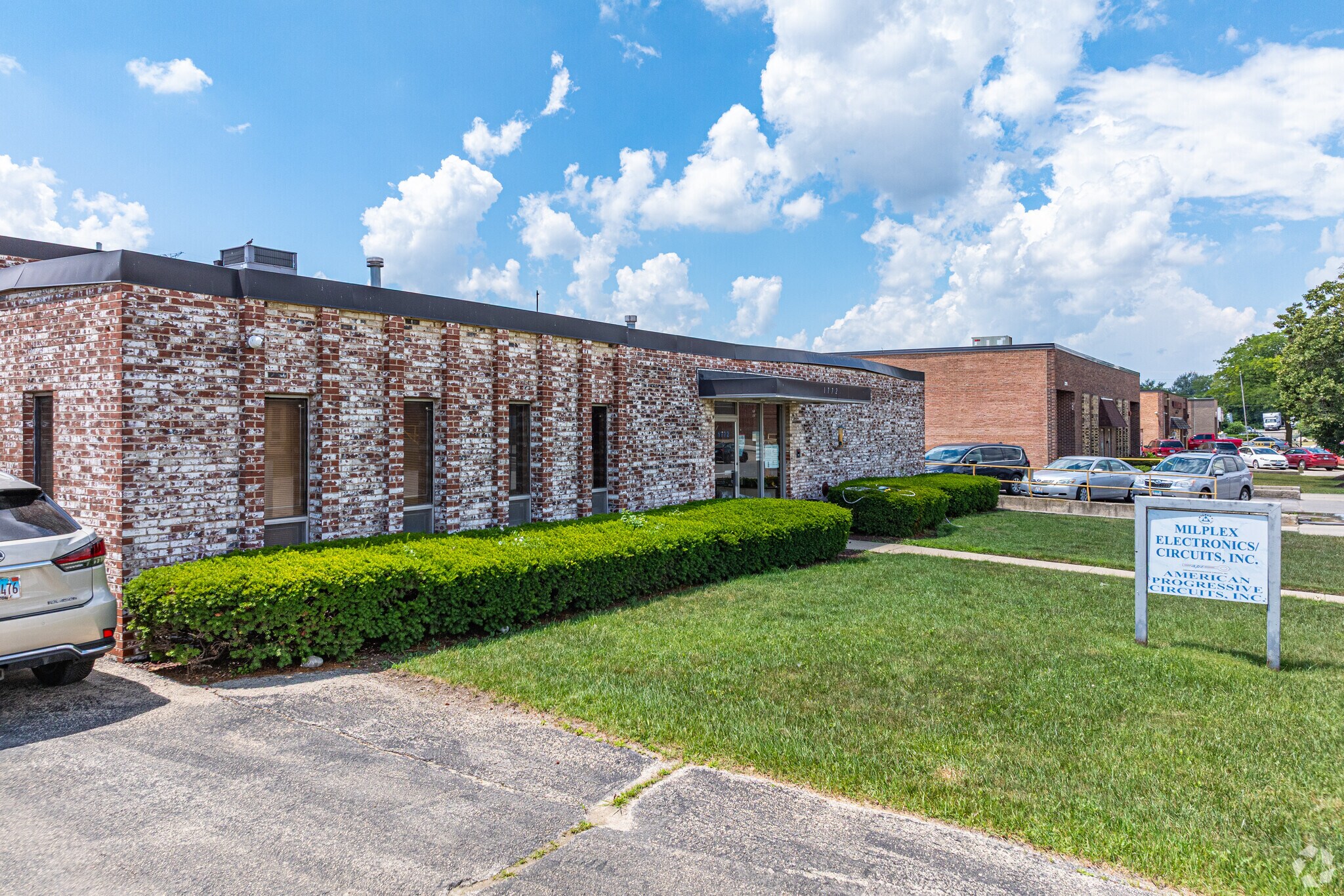 1772 W Armitage Ct, Addison, IL for sale Primary Photo- Image 1 of 1