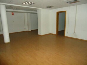 Plaça Plana de l'Om, Manresa, Barcelona for lease Interior Photo- Image 2 of 9