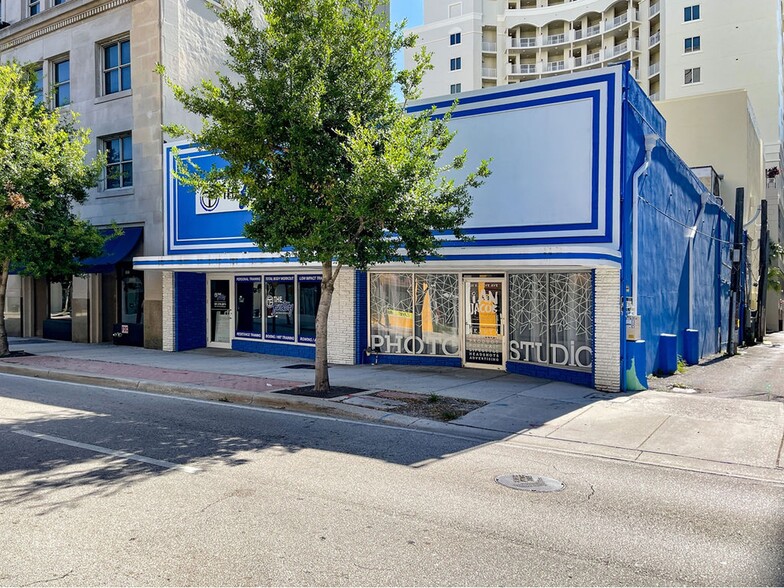 210 S Olive Ave, West Palm Beach, FL for lease - Building Photo - Image 1 of 8