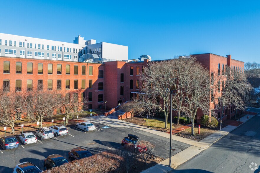 200 Harvard Mill Sq, Wakefield, MA for sale - Primary Photo - Image 1 of 1