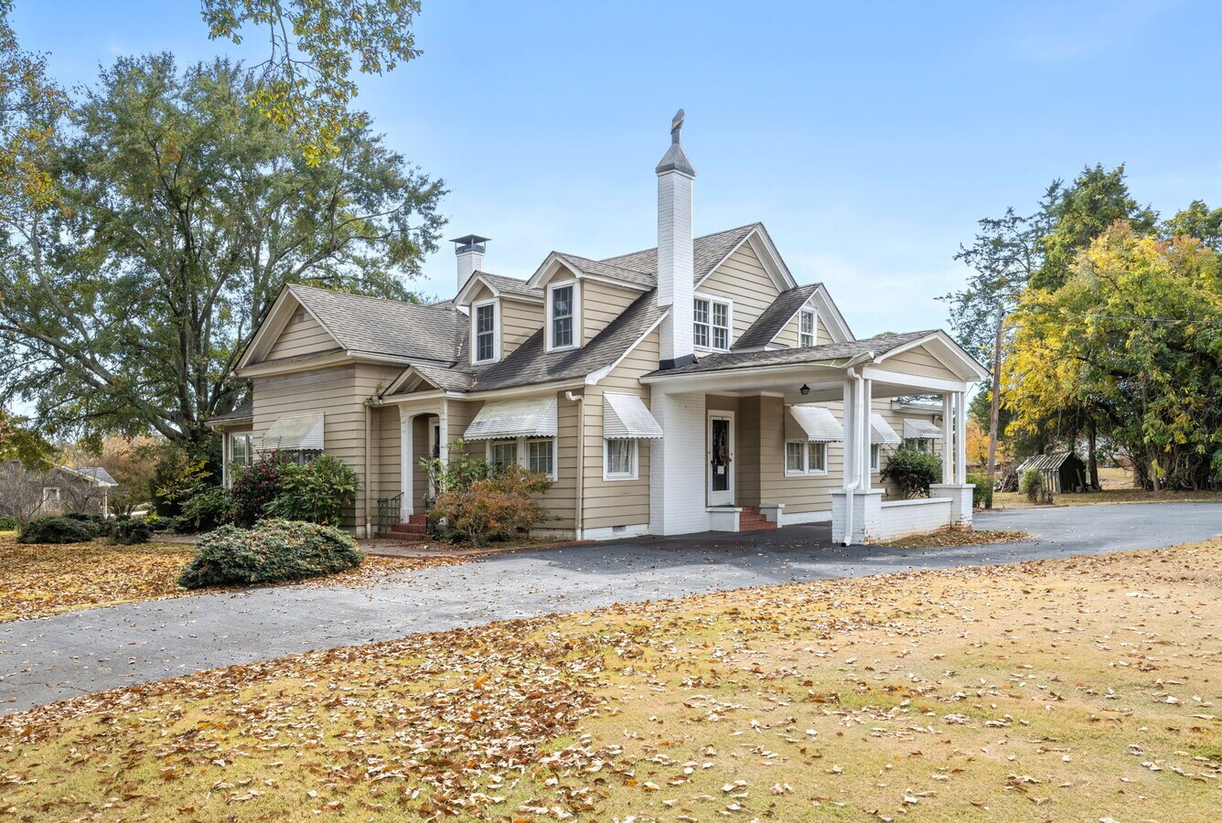 700 Pelzer Hwy, Easley, SC 29642