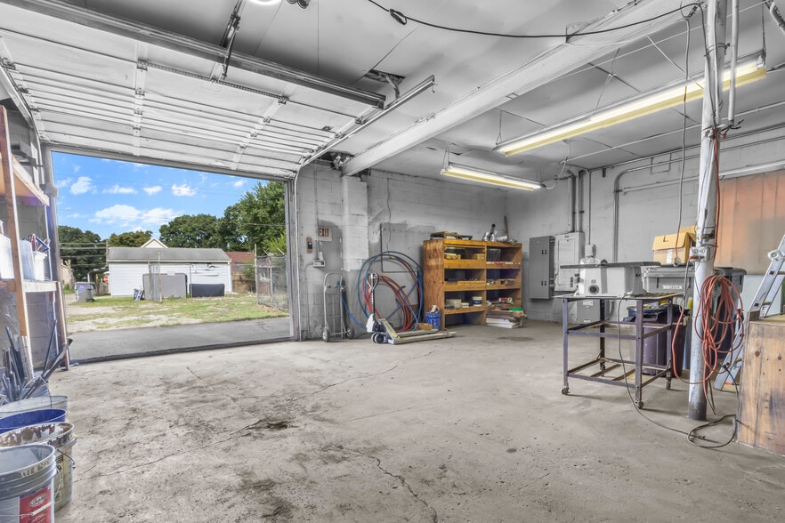 444 N Holmes Ave, Indianapolis, IN for sale - Building Photo - Image 3 of 18