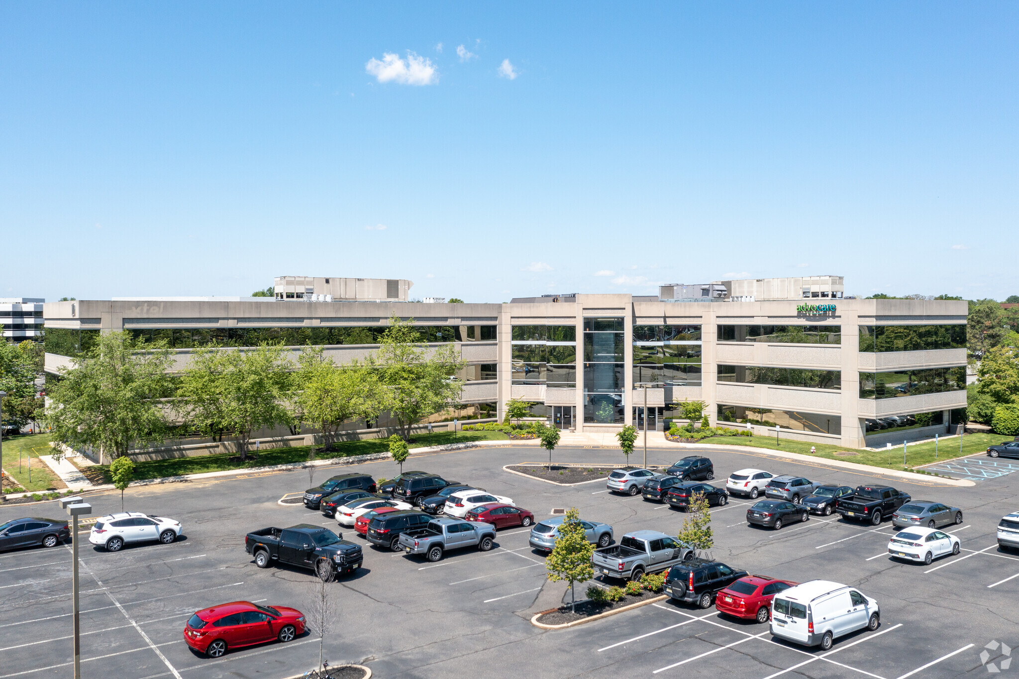 10 Lake Center Executive Pky, Marlton, NJ for lease Building Photo- Image 1 of 5