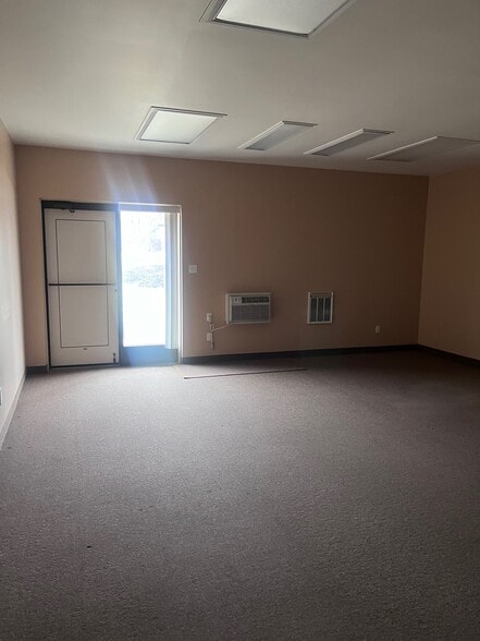 3090 State Rd, Telford, PA for lease - Interior Photo - Image 3 of 3