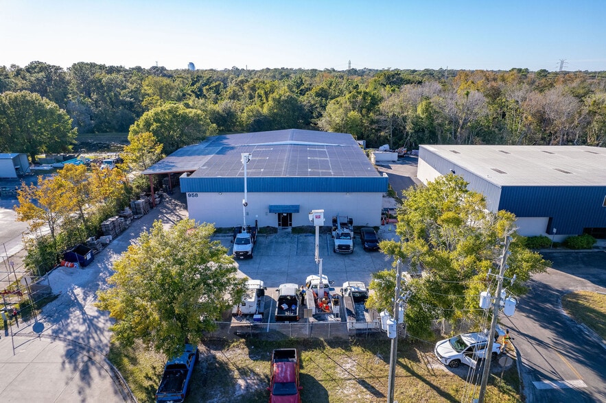 958 Explorer Cv, Altamonte Springs, FL for sale - Building Photo - Image 1 of 3