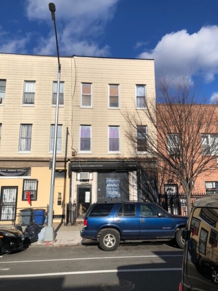 229 Central Ave, Brooklyn, NY for sale - Primary Photo - Image 1 of 7