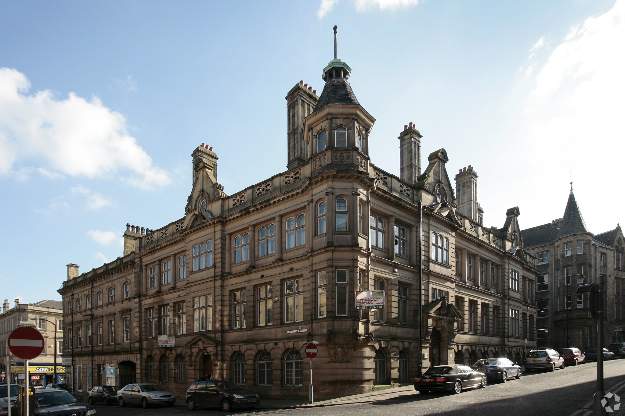 12 Station St, Huddersfield for lease Primary Photo- Image 1 of 7
