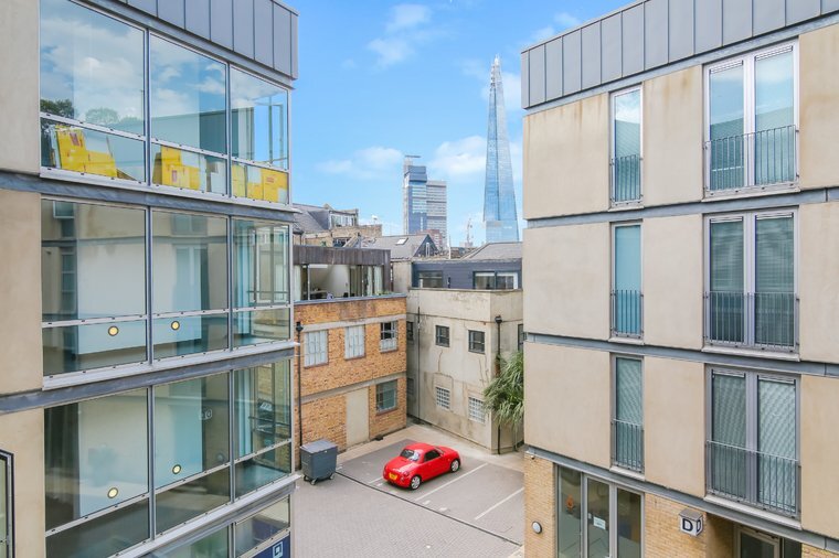 151-153 Bermondsey St, London for lease - Building Photo - Image 2 of 25