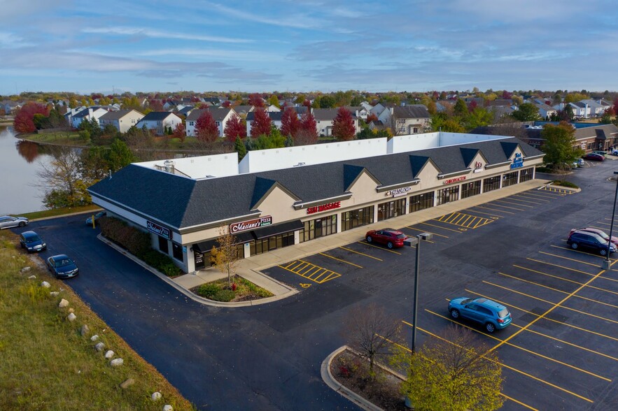 2460 S Eola Rd, Aurora, IL for lease - Building Photo - Image 1 of 6