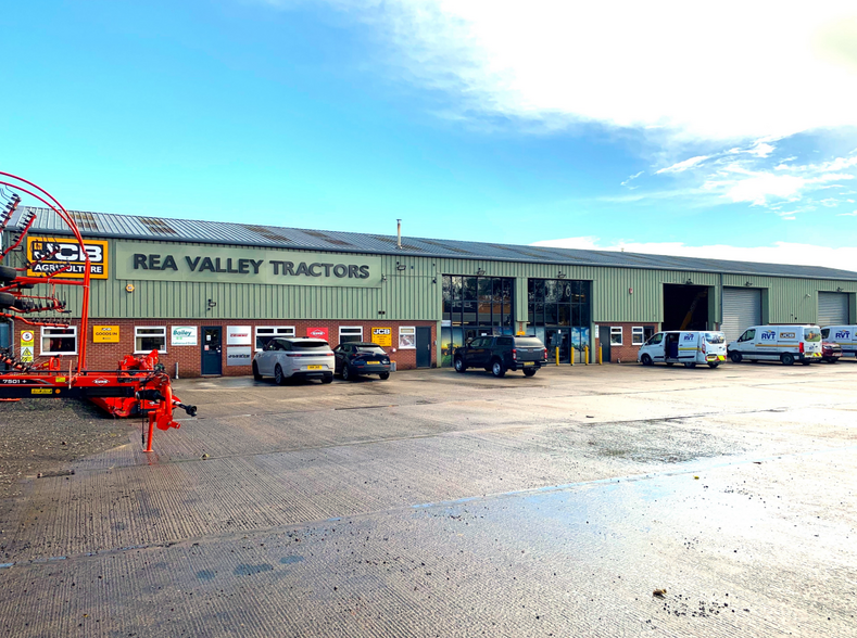 Rea Valley Tractors, Ashacres Industrial portfolio of 2 properties for sale on LoopNet.com - Primary Photo - Image 3 of 3