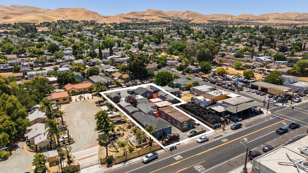 19-37 Washington St, Bay, Bay Point, CA for sale - Building Photo - Image 1 of 25