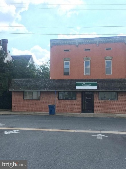 8 E Grove St, Delmar, DE for sale - Primary Photo - Image 1 of 1