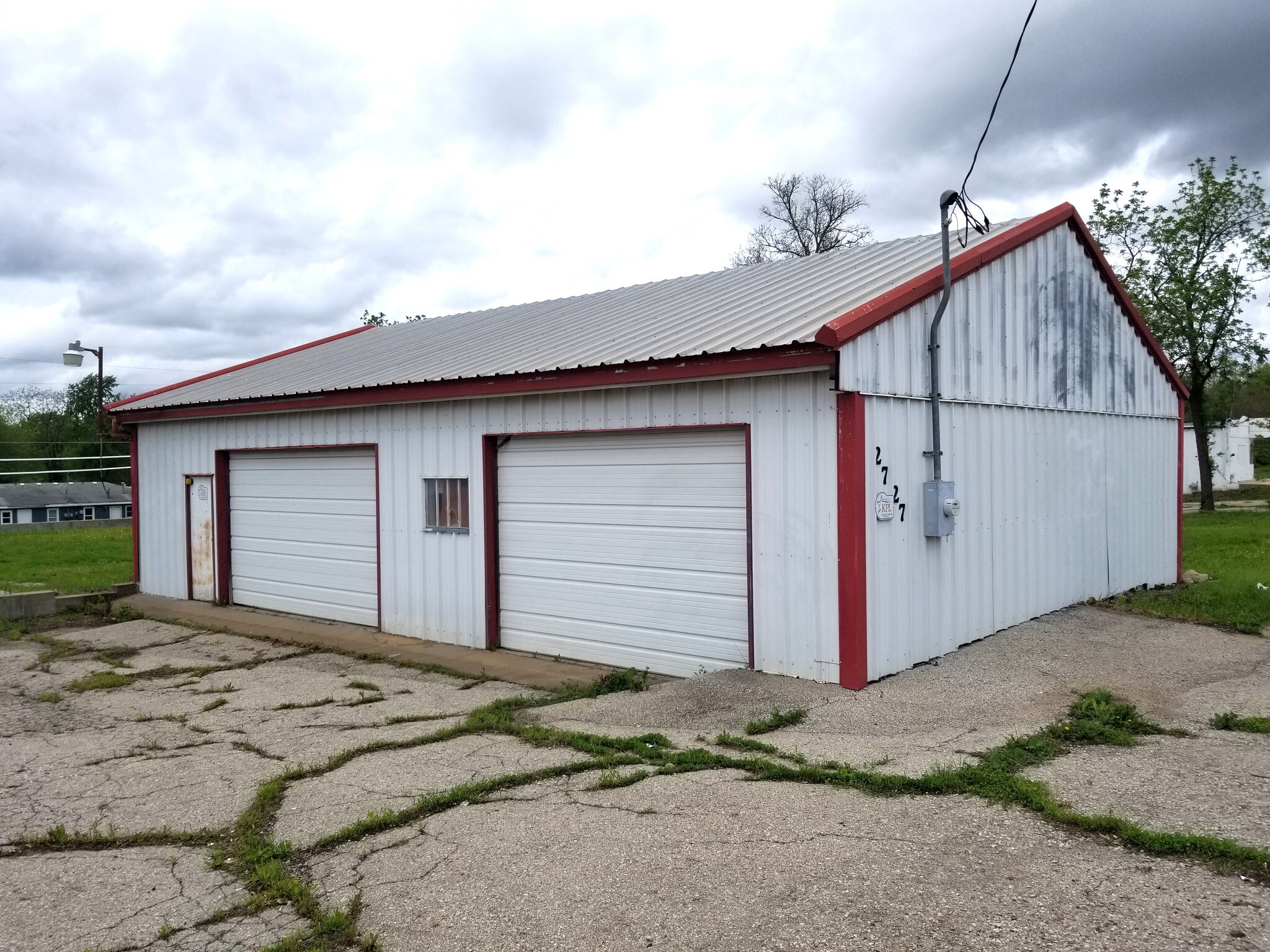 2727 SE California, Topeka, KS for sale Building Photo- Image 1 of 1
