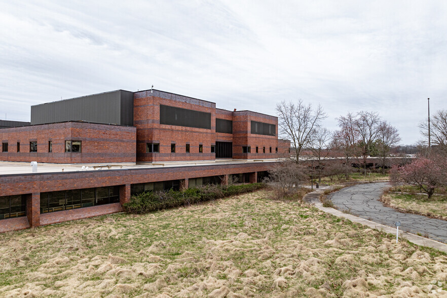 865 Ridge Rd, Monmouth Junction, NJ for sale - Primary Photo - Image 1 of 1