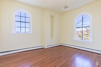 217 Main St, Ossining, NY for lease Interior Photo- Image 1 of 3