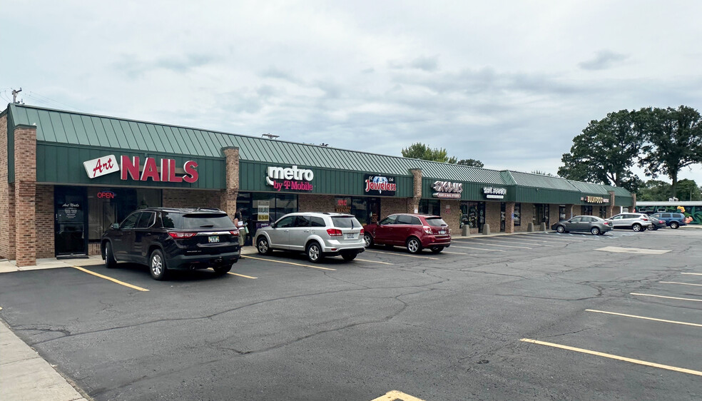 21512-21532 Harper Ave, Saint Clair Shores, MI for lease - Building Photo - Image 1 of 5