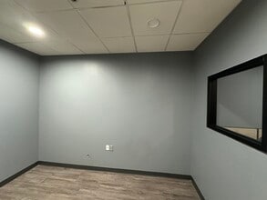 112-118 Jones St, Fuquay Varina, NC for lease Interior Photo- Image 2 of 4