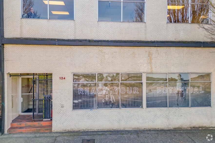 124 W 8th Ave, Vancouver, BC for lease - Building Photo - Image 3 of 4
