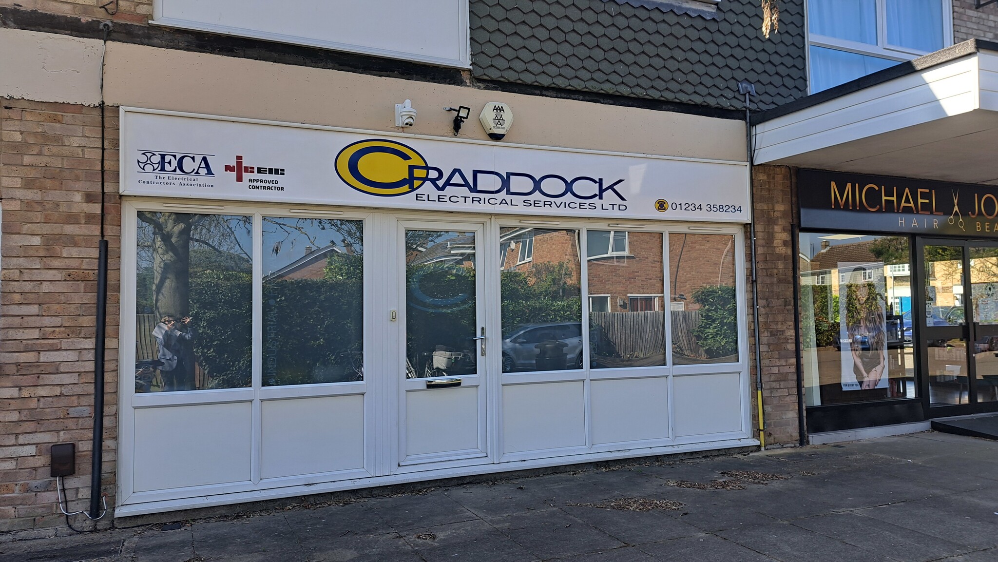 1-2 Barnstaple Rd, Bedford for sale Primary Photo- Image 1 of 1