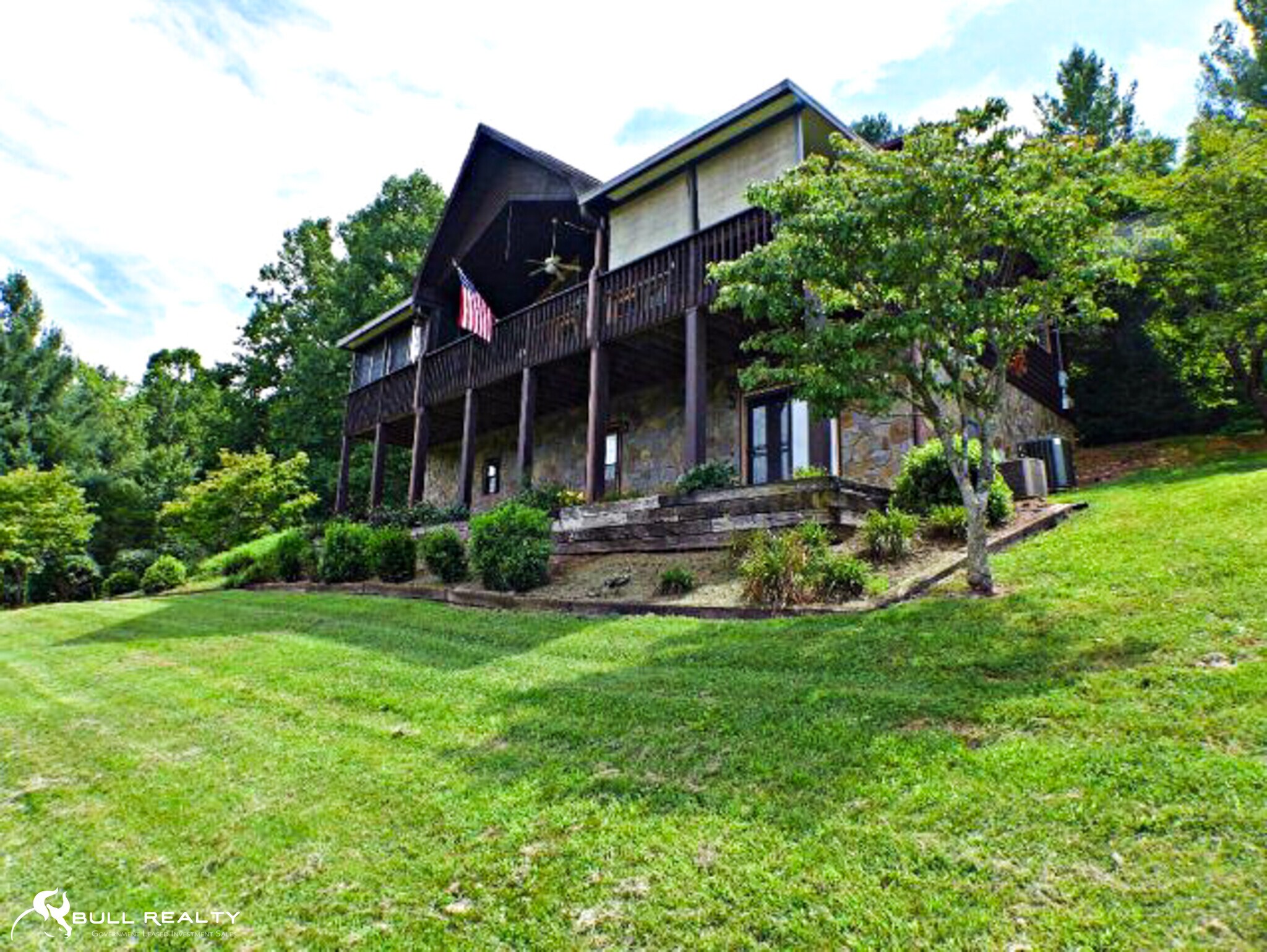 341 Country Club Dr, Franklin, NC 28734 100+ AC Golf Course