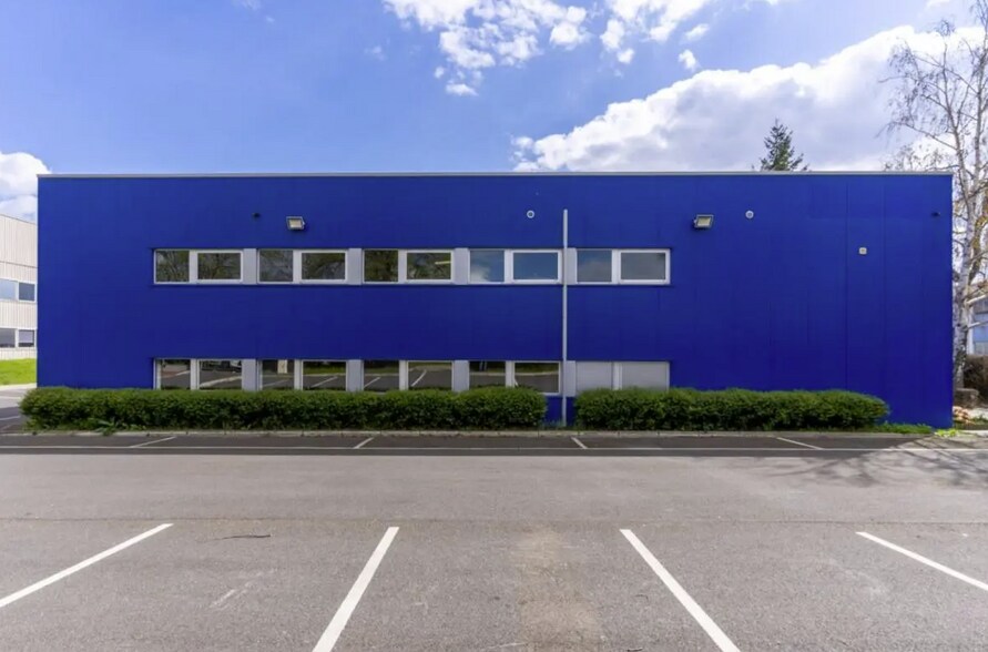 Rue Marcel Paul, Bezons for lease - Building Photo - Image 2 of 3
