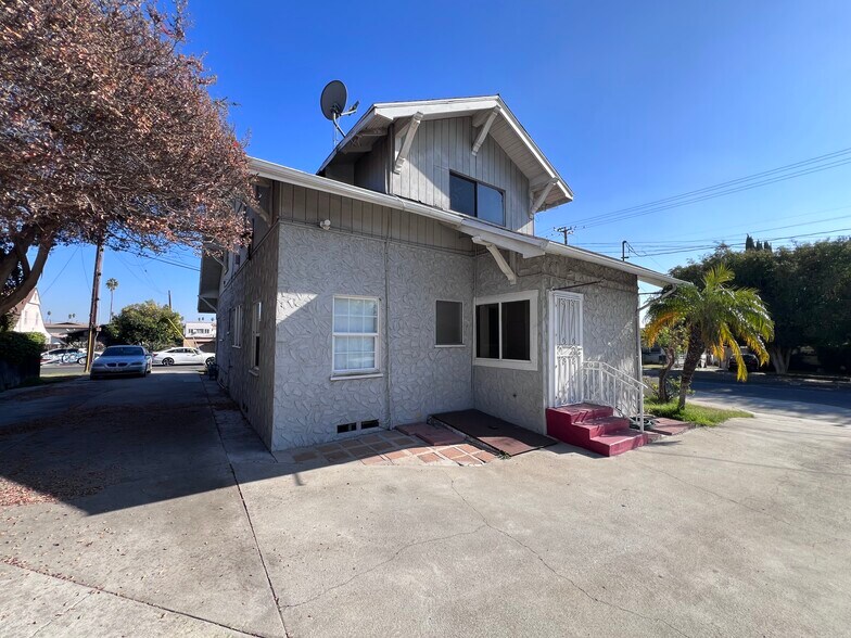 231 S Marengo Ave, Alhambra, CA 91801 Corner Lot Duplex in Alhambra