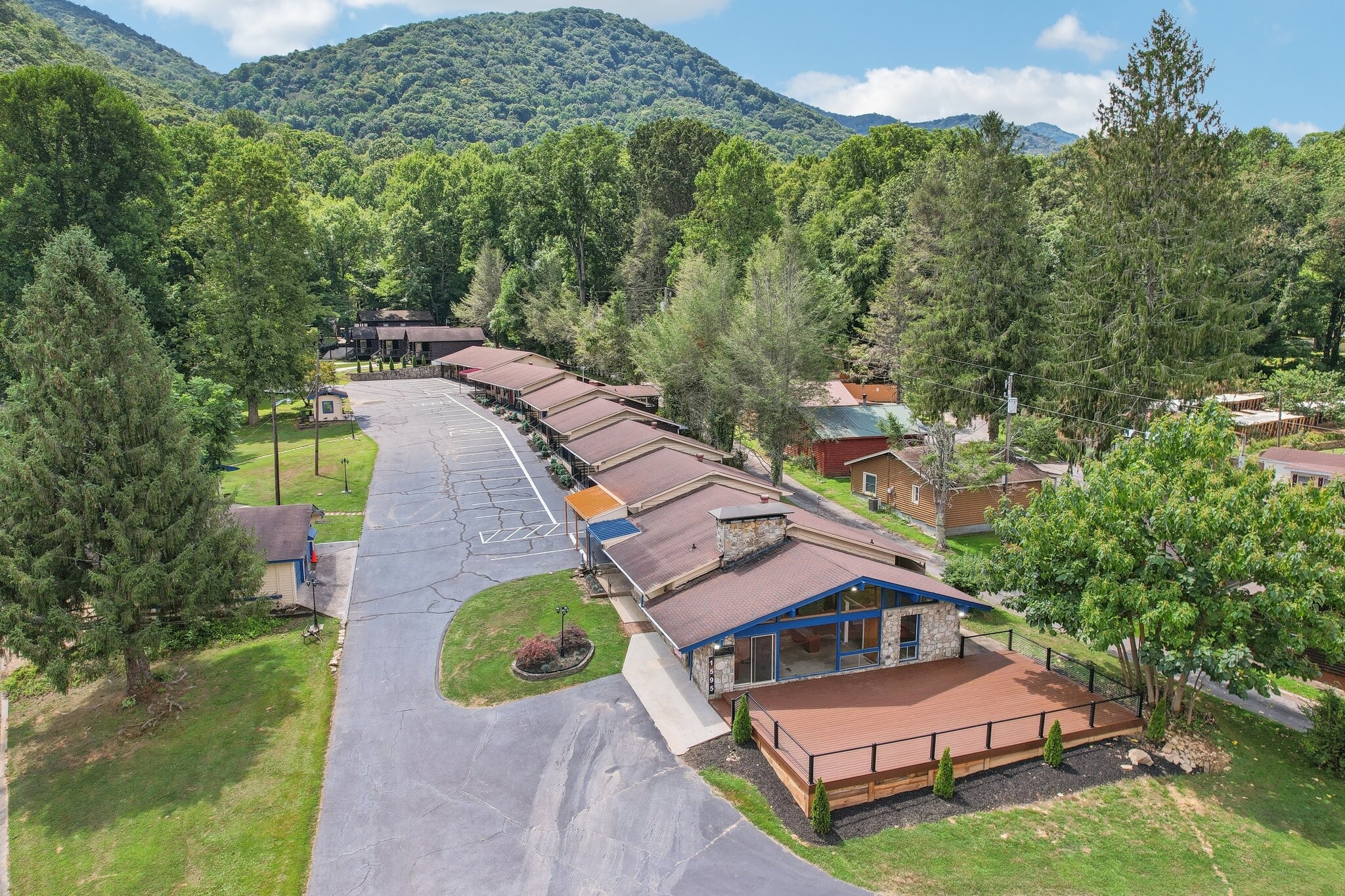 1595 Soco Rd, Maggie Valley, NC for sale Building Photo- Image 1 of 1