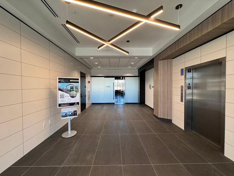 703 Slater Rd, Morrisville, NC for lease - Interior Photo - Image 2 of 17