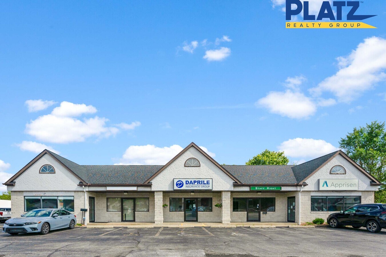 3050 Elm Rd, Warren, OH 44483 Crystal Court Plaza