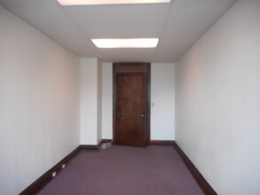 6 S 2nd St, Yakima, WA for lease Interior Photo- Image 2 of 2