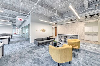 1165 N Clark St, Chicago, IL for lease Interior Photo- Image 2 of 12