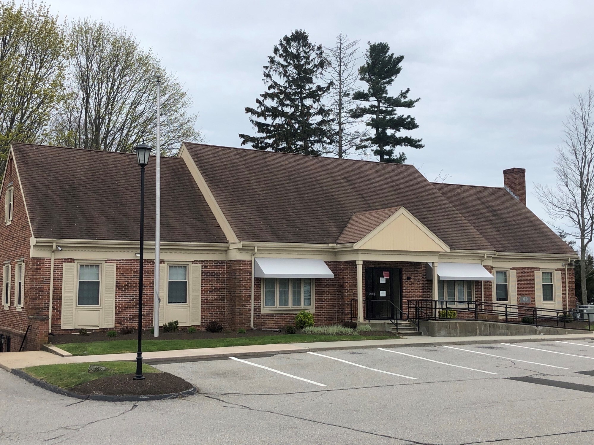 88 W Main St, Clinton, CT for sale Building Photo- Image 1 of 1