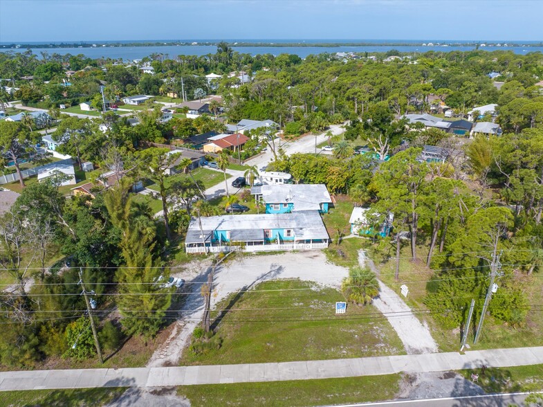 600 Old Englewood Rd, Englewood, FL for sale - Building Photo - Image 3 of 38