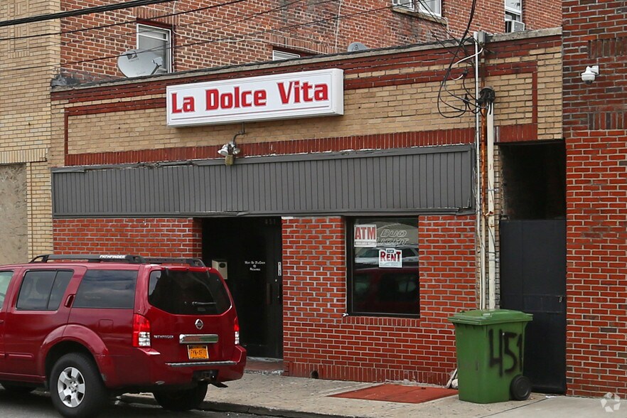 451 N Main St, Port Chester, NY for sale - Primary Photo - Image 1 of 1