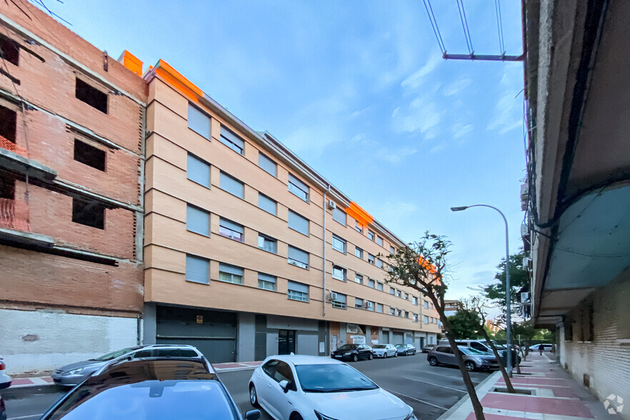 Calle Logroño, 1, Parla, Madrid for lease - Building Photo - Image 2 of 2