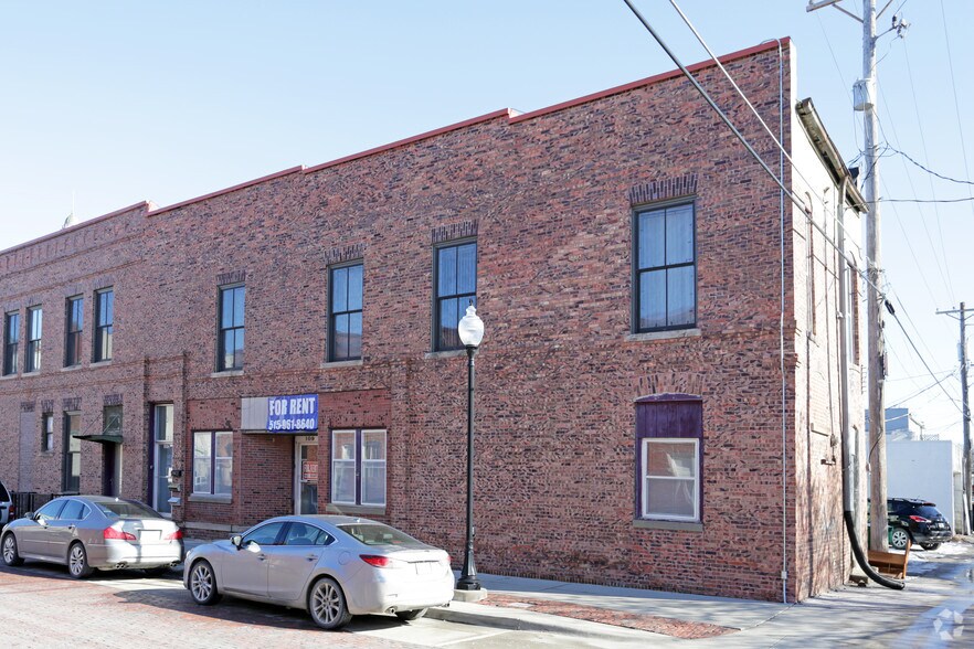109 S 9th St, Adel, IA for sale - Primary Photo - Image 1 of 1