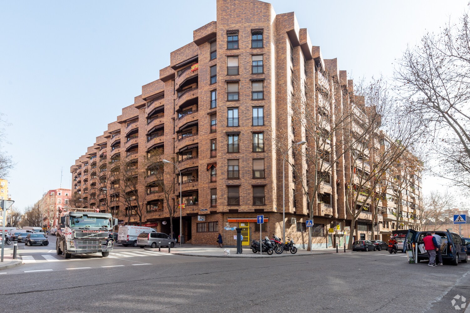 Calle de Téllez, 30, Madrid, Madrid for sale Primary Photo- Image 1 of 1