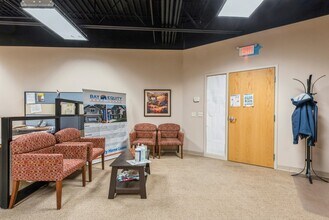 15322 Galaxie Ave, Apple Valley, MN for lease Interior Photo- Image 2 of 8