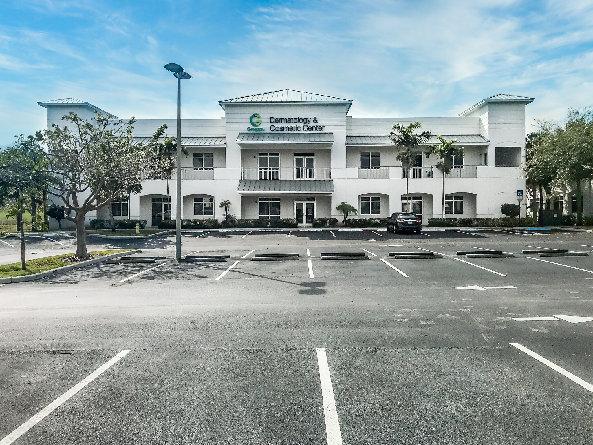 260 SW Natura Ave, Deerfield Beach, FL for lease Building Photo- Image 1 of 18