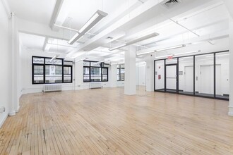 12 W 37th St, New York, NY for lease Building Photo- Image 2 of 6